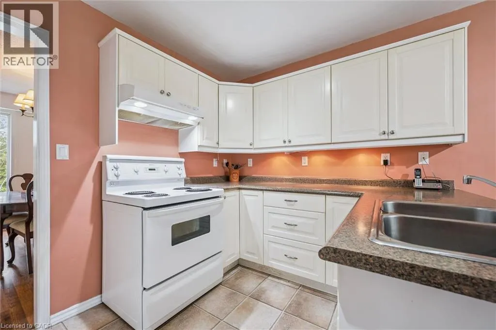 8420 ERAMOSA-GARAFRAXA Townline