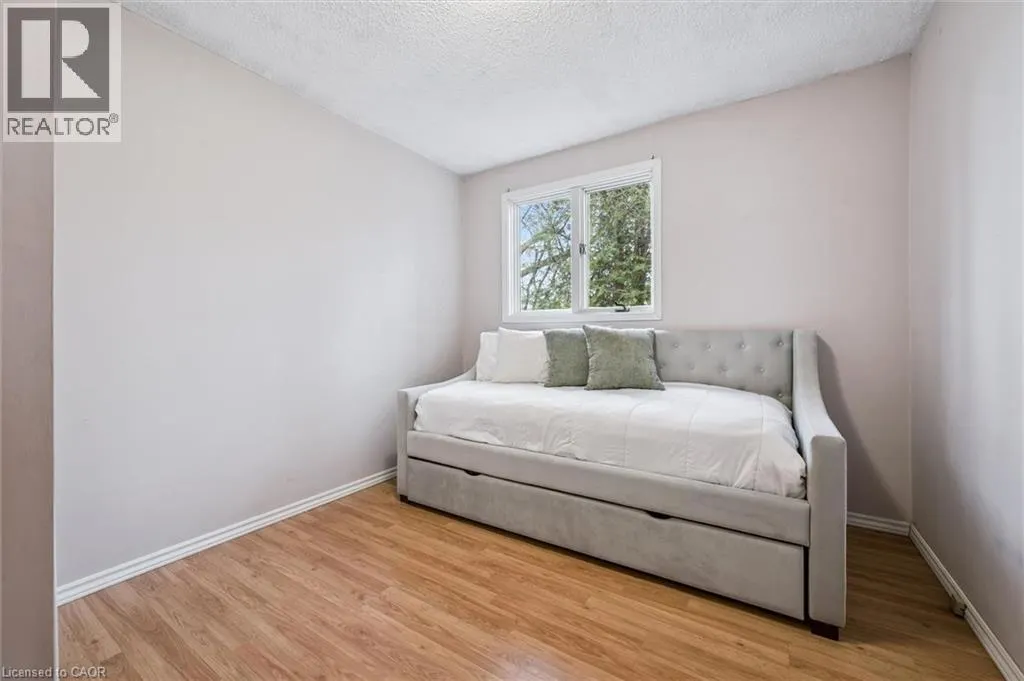 8420 ERAMOSA-GARAFRAXA Townline