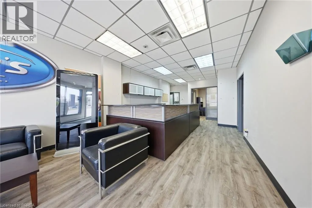 50 KING GEORGE Road Unit# 3 #3
