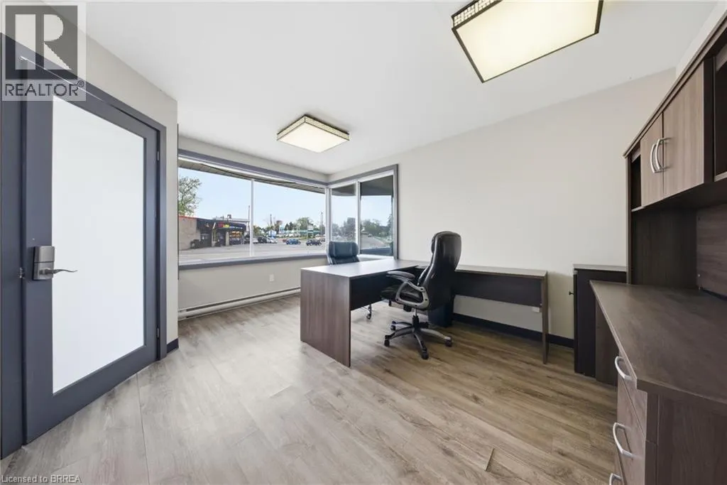 50 KING GEORGE Road Unit# 3 #3