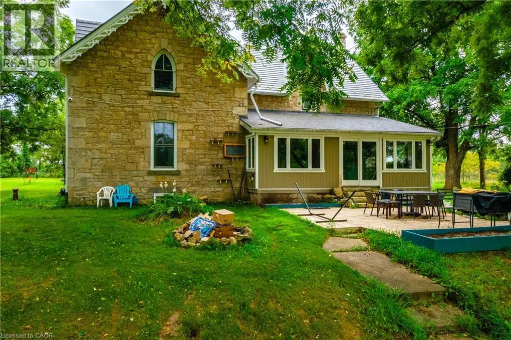 1172 8TH CONCESSION Road W