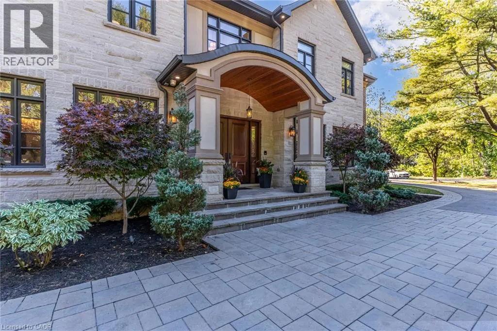 126 MCGREGOR Crescent