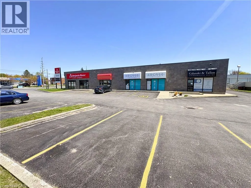 1815 DUNDAS Street Unit# 2 #2