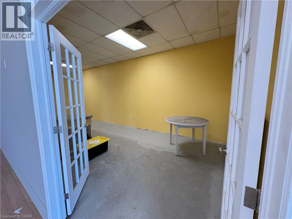 1815 DUNDAS Street Unit# 2 #2