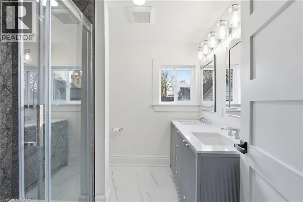 237 MAIN Street E