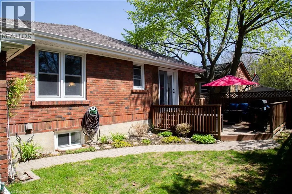 42 HAWTHORNE Avenue