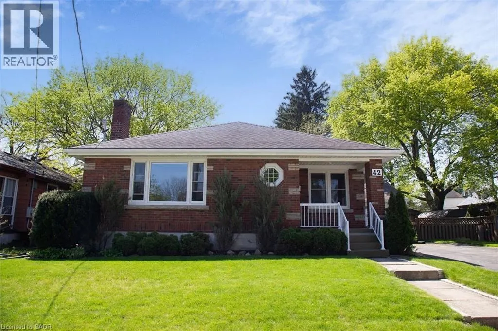 42 HAWTHORNE Avenue