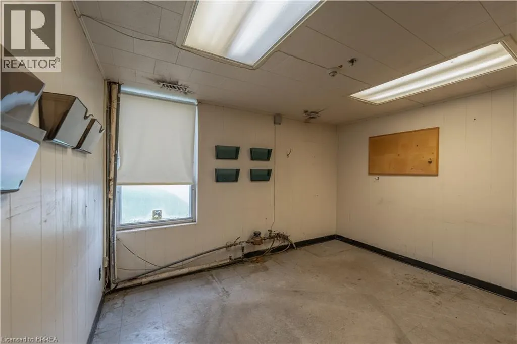 115 SCOTT Avenue Unit# A #A