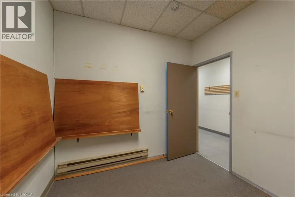 115 SCOTT Avenue Unit# A #A