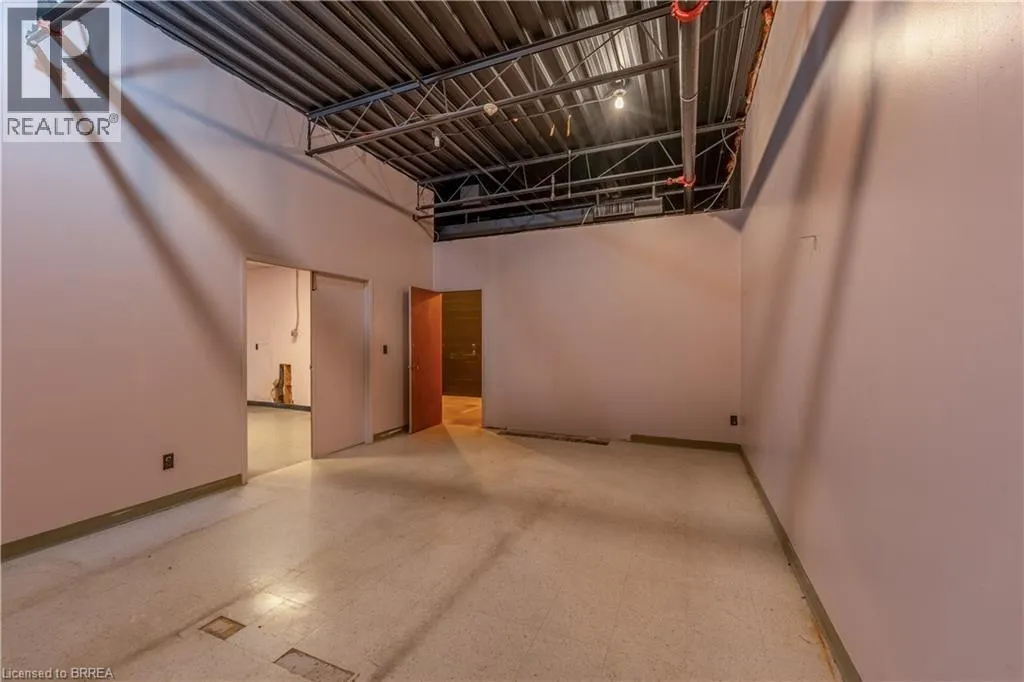 115 SCOTT Avenue Unit# B #B