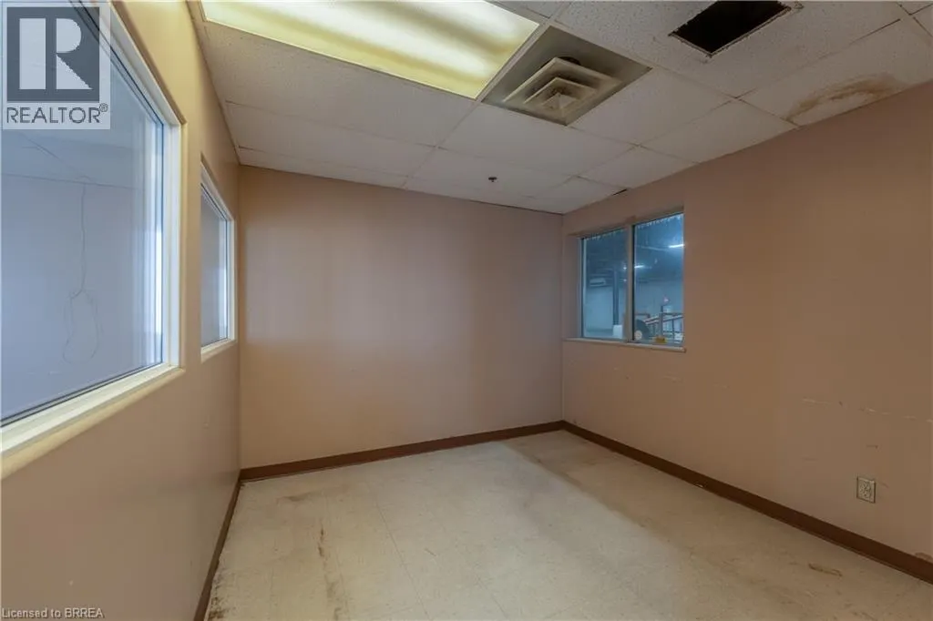 115 SCOTT Avenue Unit# B #B