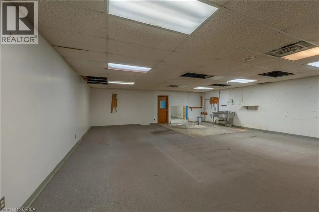 115 SCOTT Avenue Unit# B #B