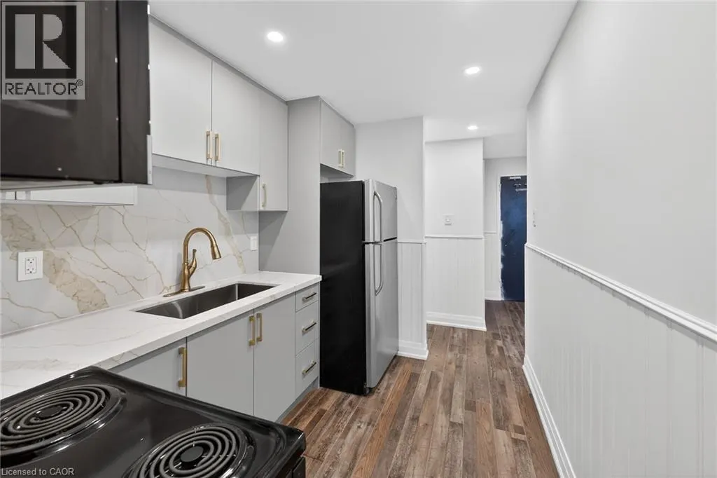 212 KERR Street Unit# 702 #702