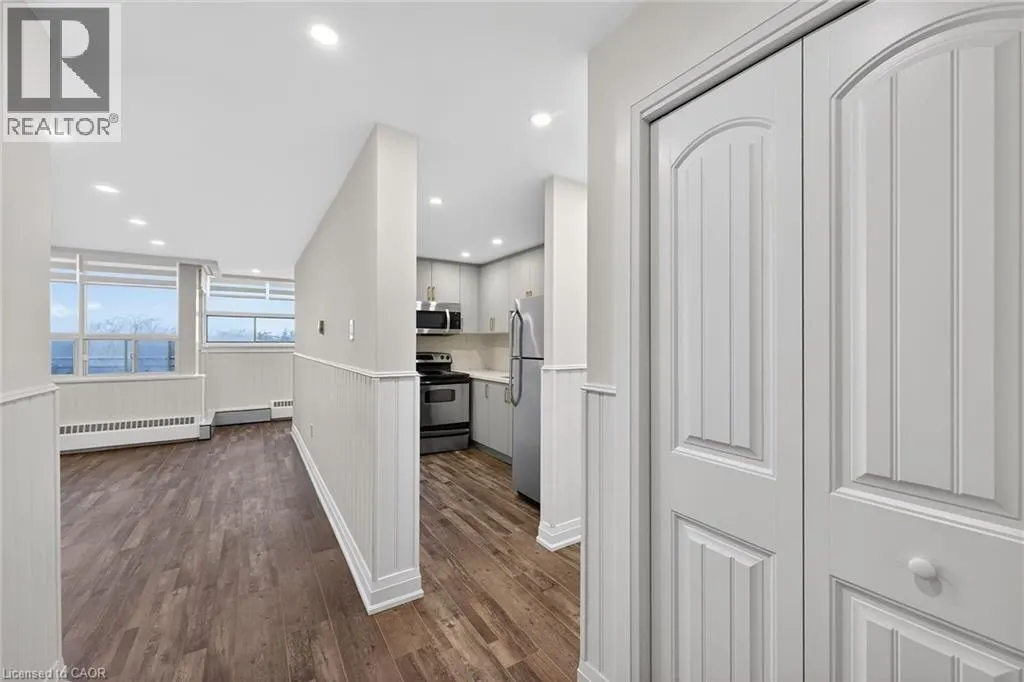 212 KERR Street Unit# 702 #702