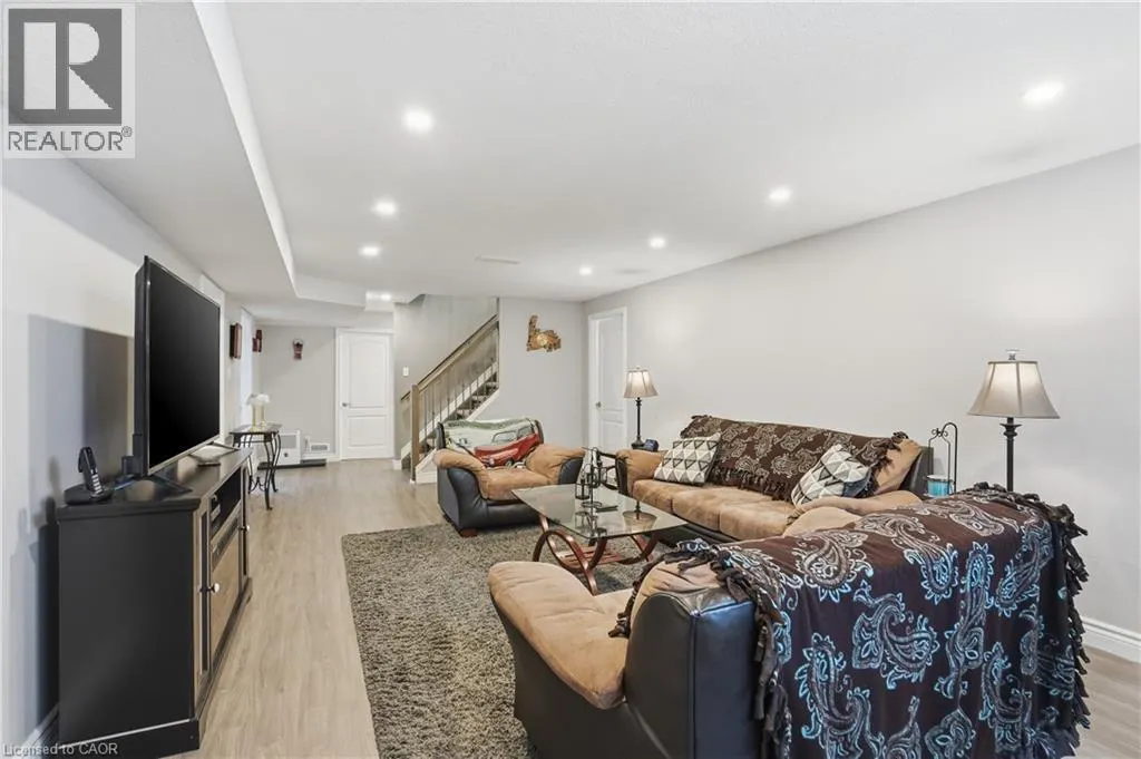 35 PATTEN Drive
