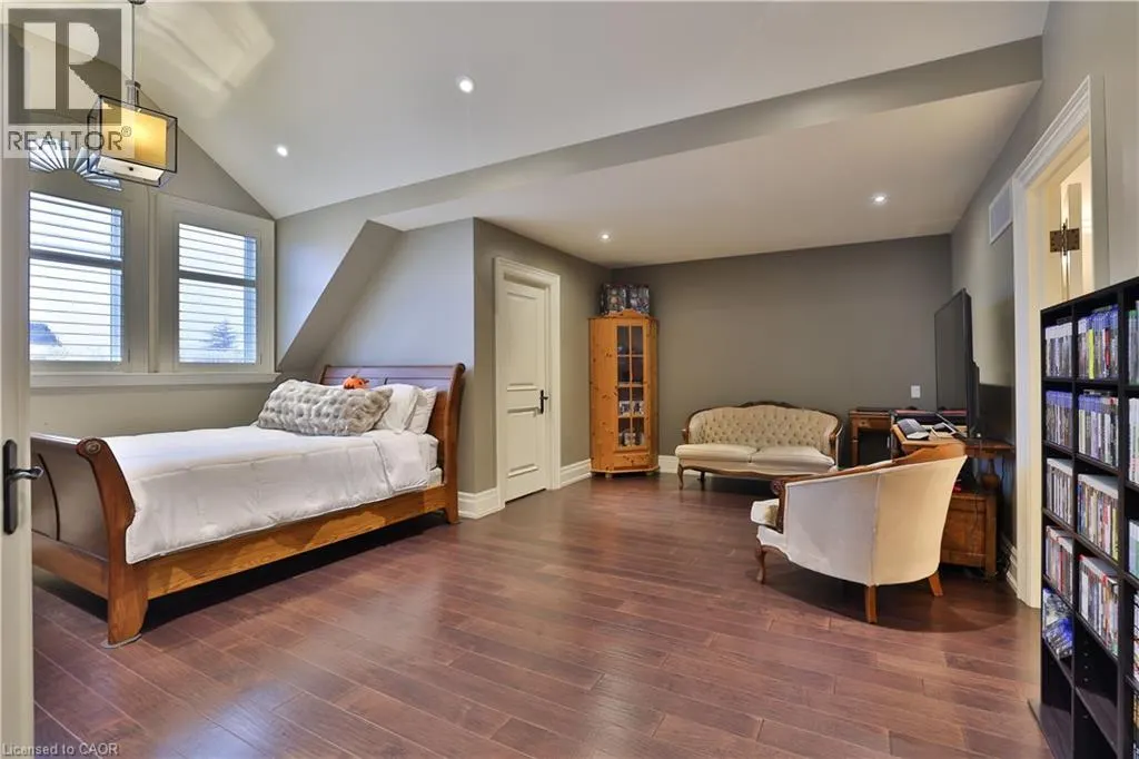 390 SEATON Drive