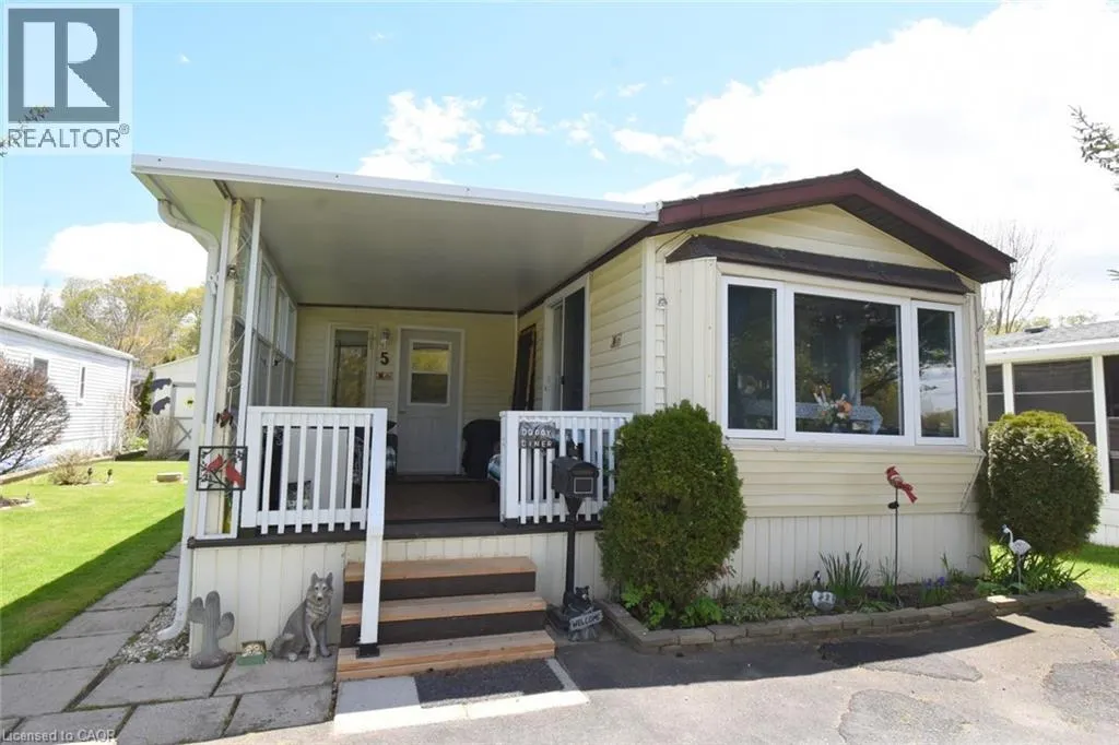 2490 GOVERNORS Road Unit# 5 Pondview #5 Pondview