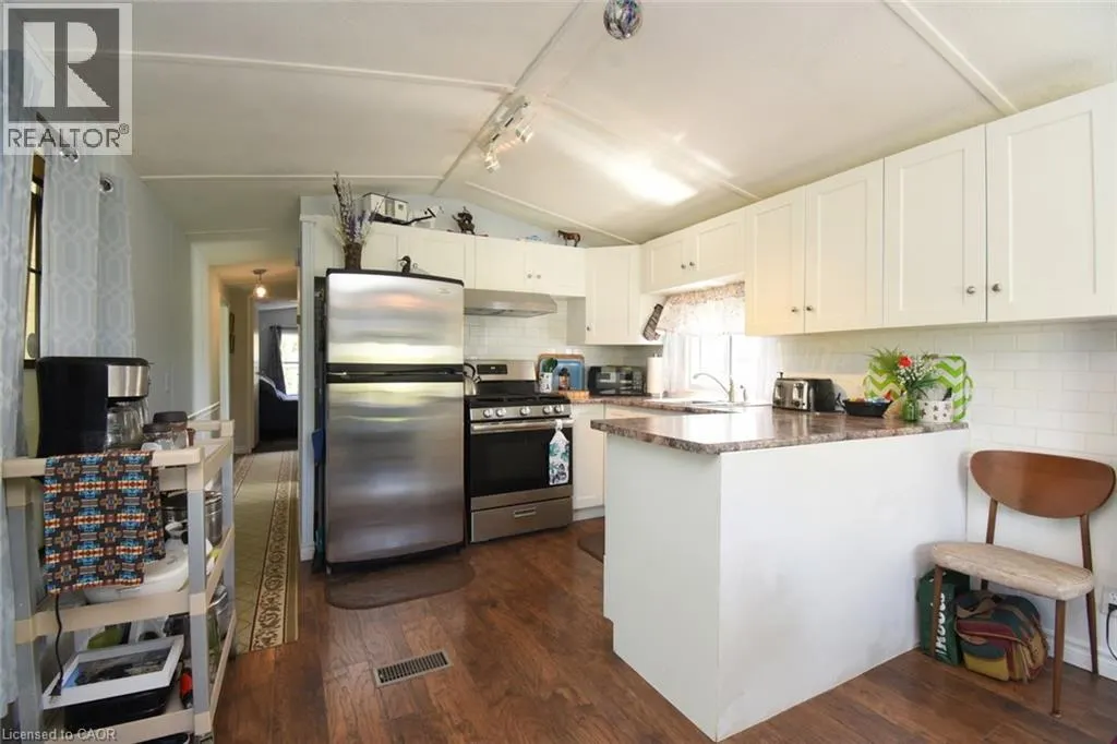 2490 GOVERNORS Road Unit# 5 Pondview #5 Pondview