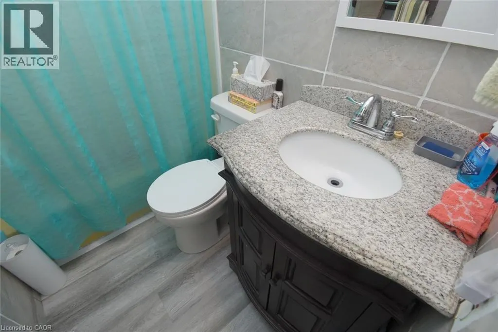 2490 GOVERNORS Road Unit# 5 Pondview #5 Pondview