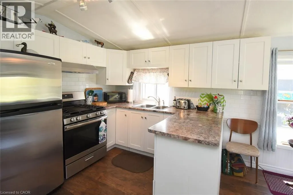 2490 GOVERNORS Road Unit# 5 Pondview #5 Pondview