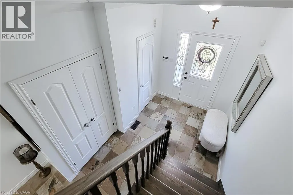 232 STONEHENGE Drive Unit# 2 #2