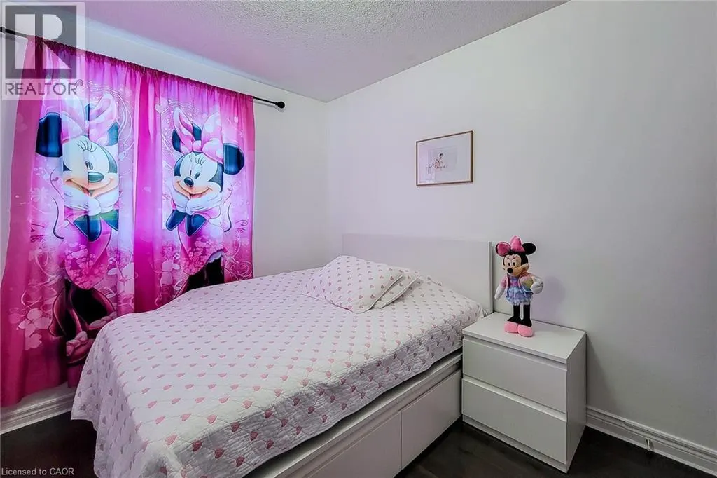 232 STONEHENGE Drive Unit# 2 #2