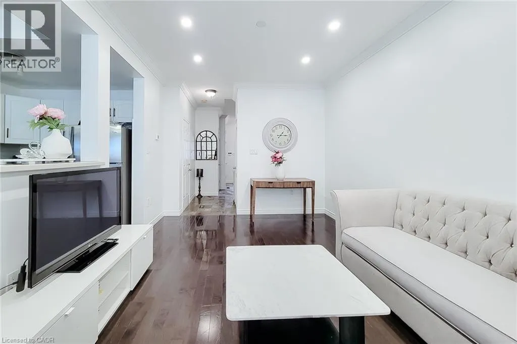 232 STONEHENGE Drive Unit# 2 #2
