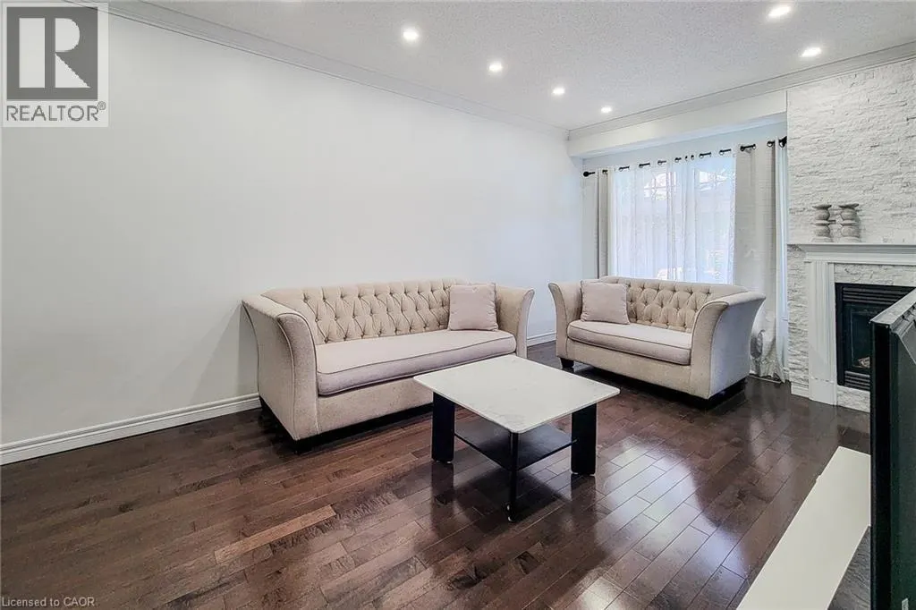 232 STONEHENGE Drive Unit# 2 #2