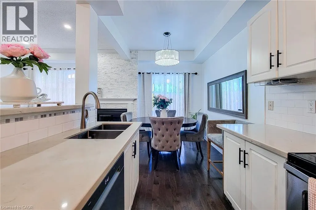 232 STONEHENGE Drive Unit# 2 #2