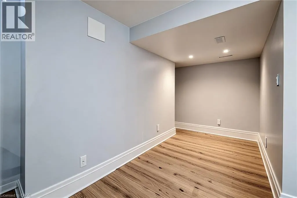 232 STONEHENGE Drive Unit# 2 #2