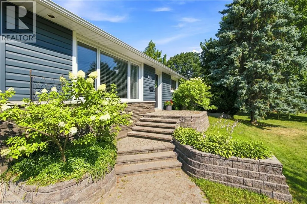 31 ALGONQUIN Avenue