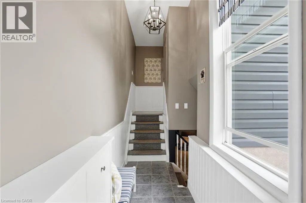 31 ALGONQUIN Avenue