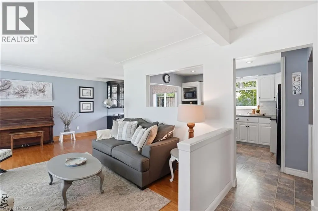 31 ALGONQUIN Avenue