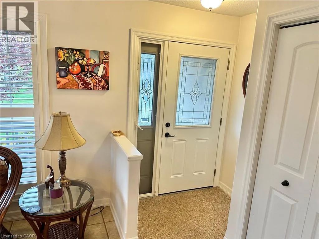 409 QUEEN Street S Unit# 4 #4