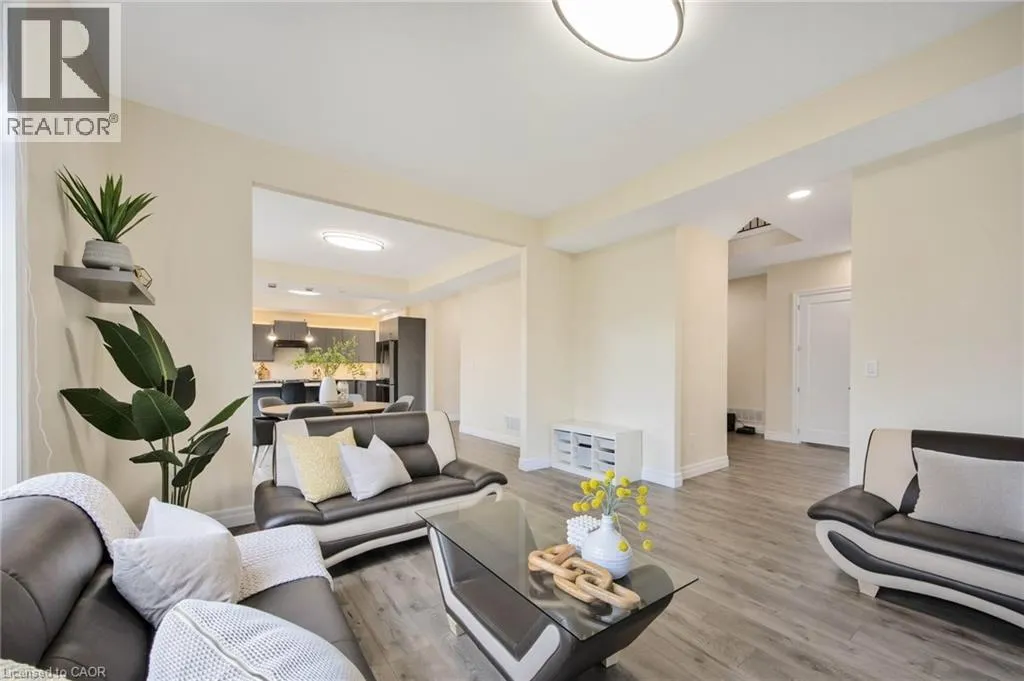 6 DOROTHYS Drive