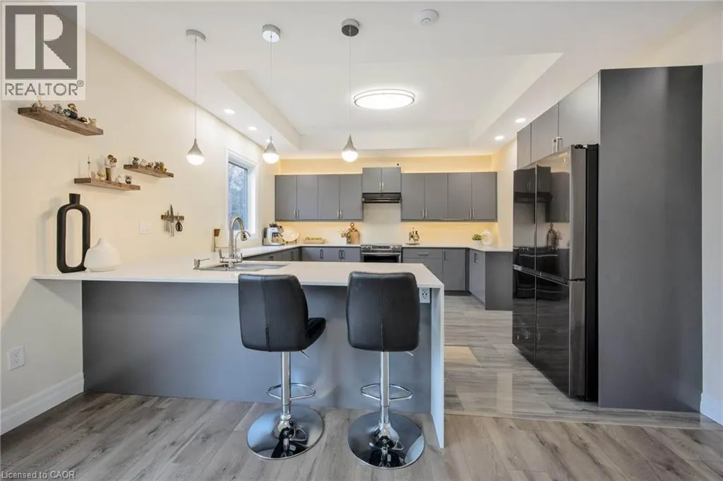6 DOROTHYS Drive