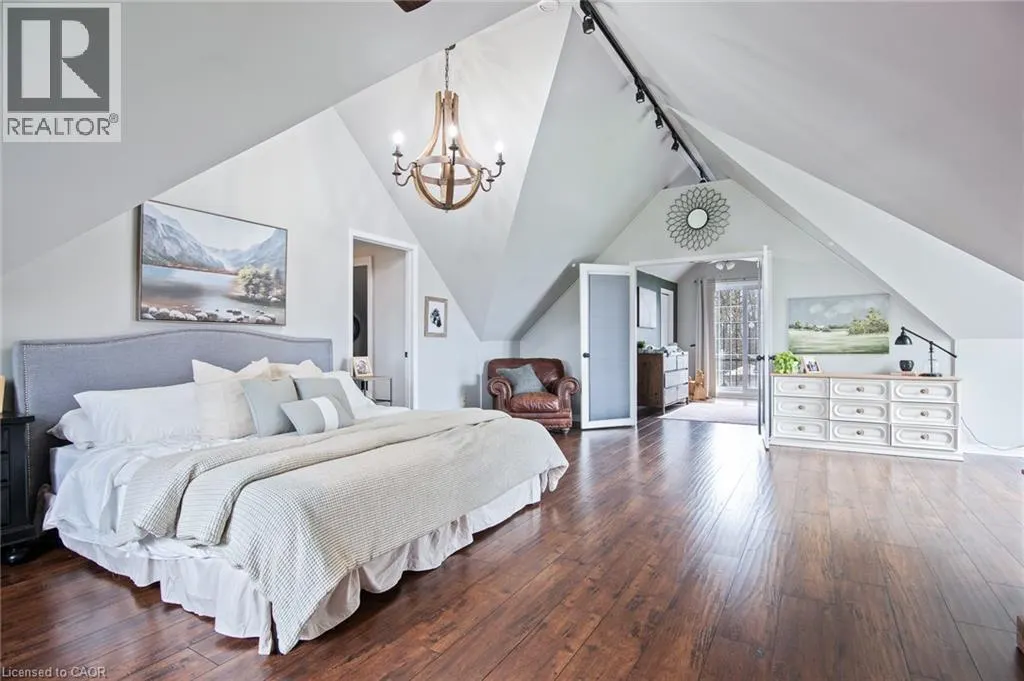 464 PIPER Street