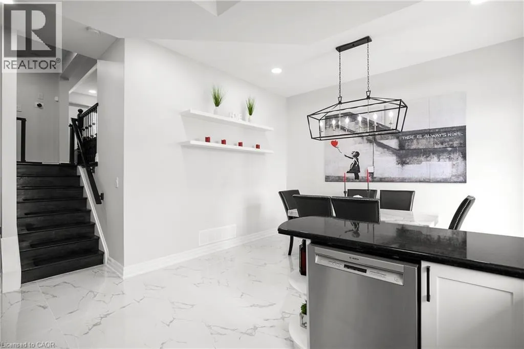 876 GOLF LINKS Road Unit# 16 #16