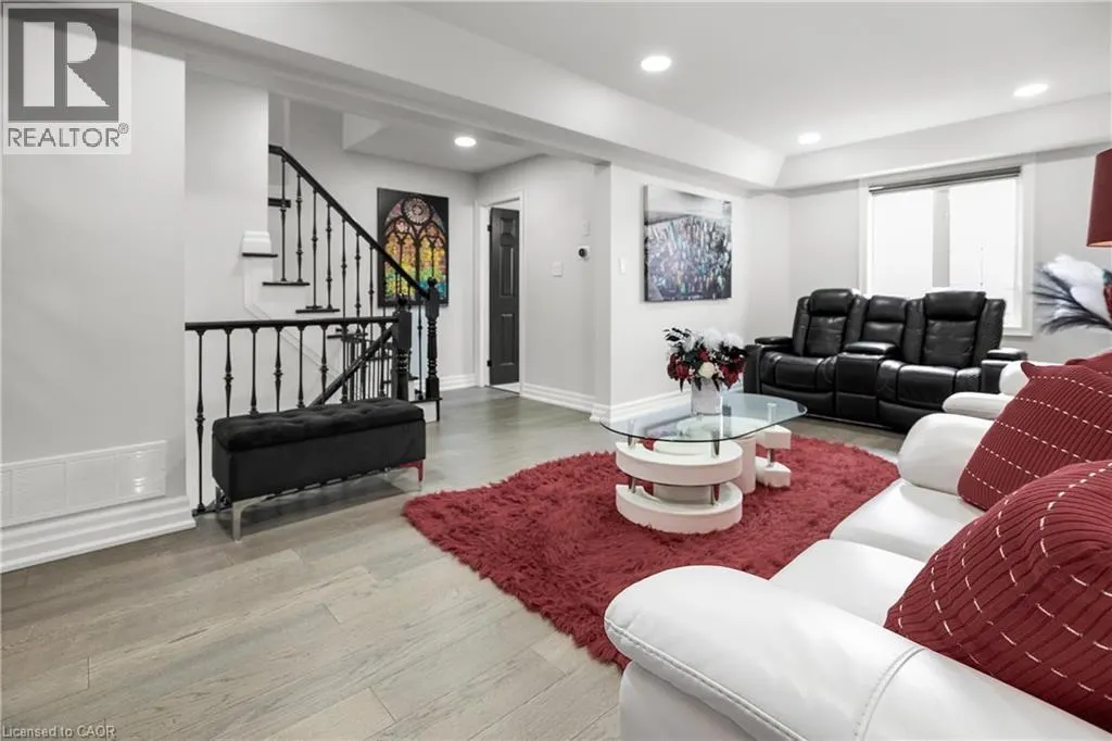 876 GOLF LINKS Road Unit# 16 #16
