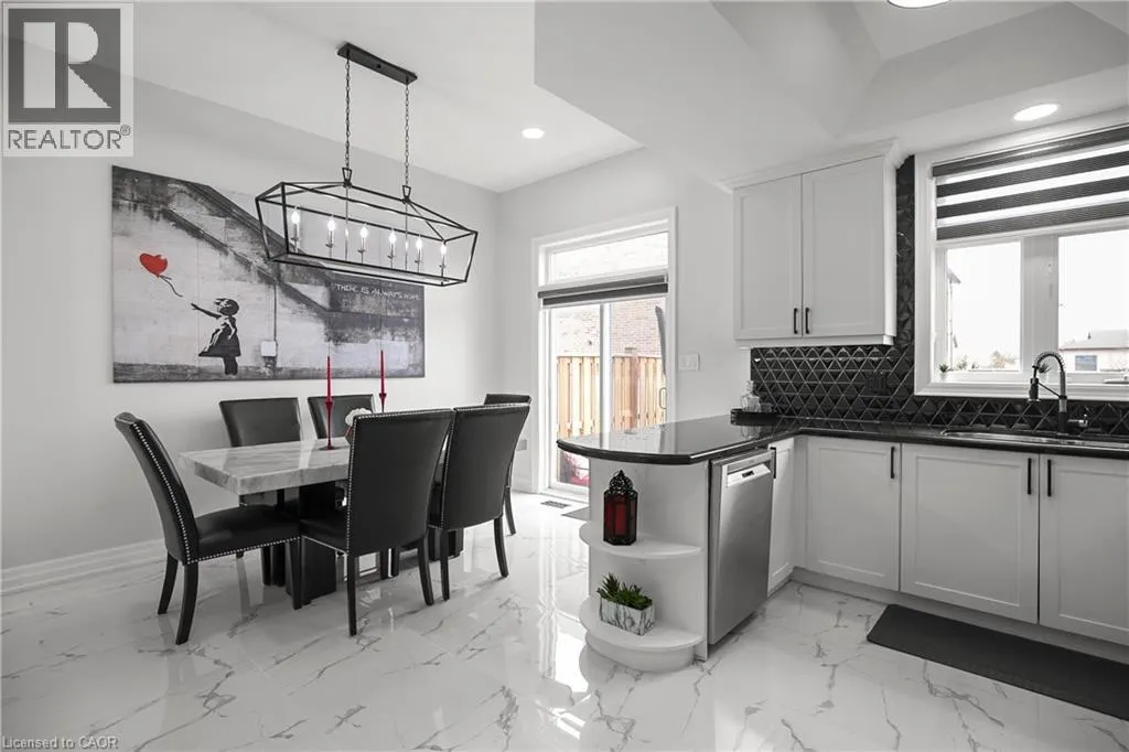 876 GOLF LINKS Road Unit# 16 #16