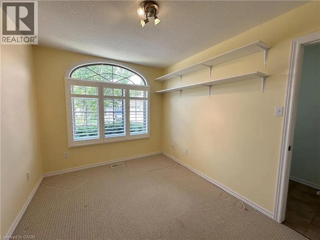510 QUEENSWAY Street W Unit# 38 #38