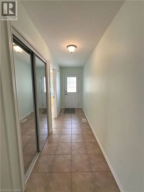 510 QUEENSWAY Street W Unit# 38 #38