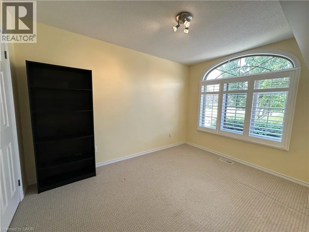 510 QUEENSWAY Street W Unit# 38 #38