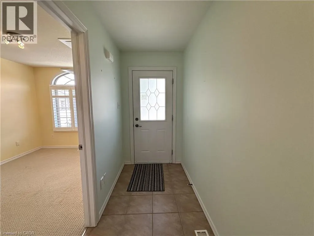 510 QUEENSWAY Street W Unit# 38 #38