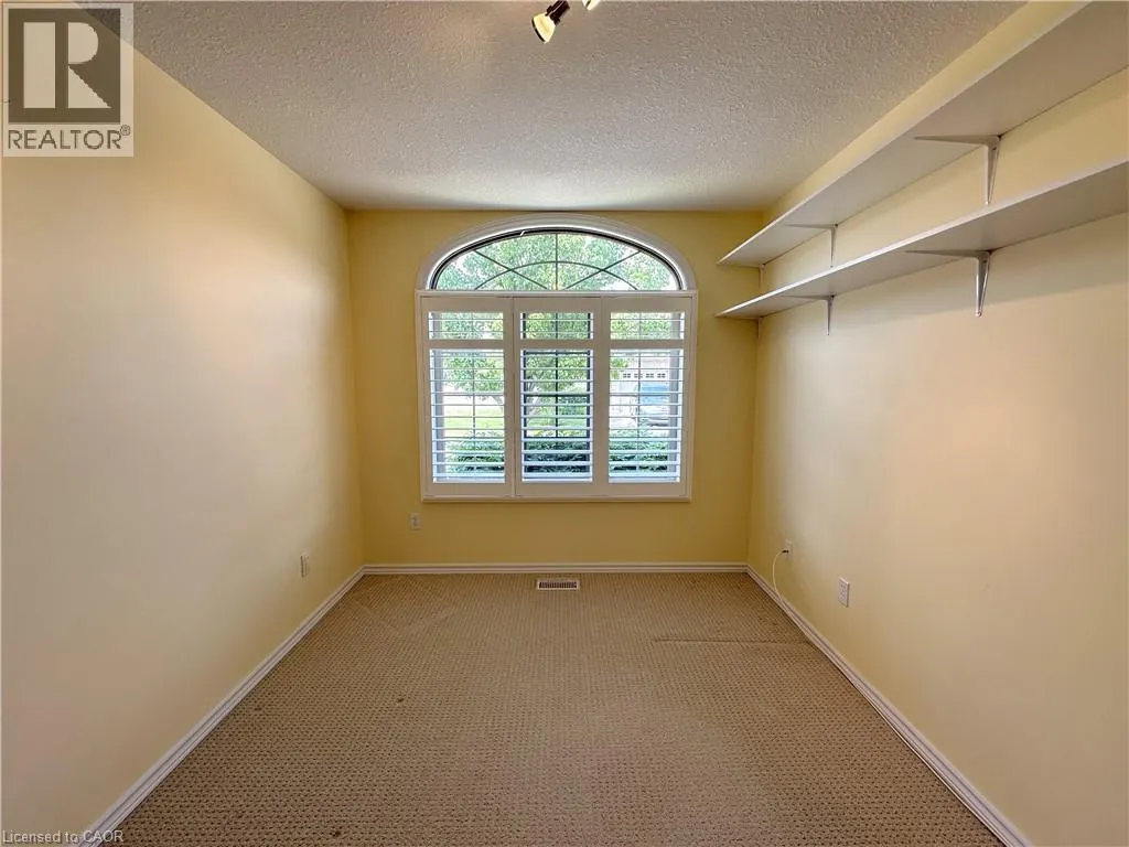 510 QUEENSWAY Street W Unit# 38 #38