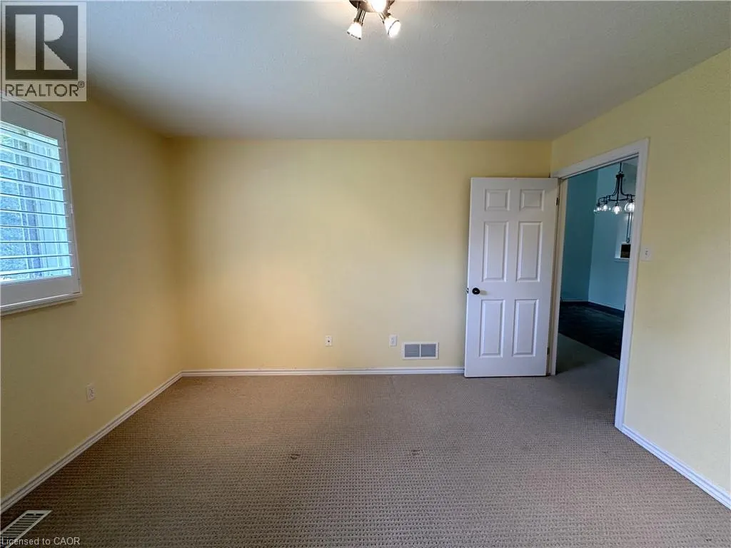 510 QUEENSWAY Street W Unit# 38 #38