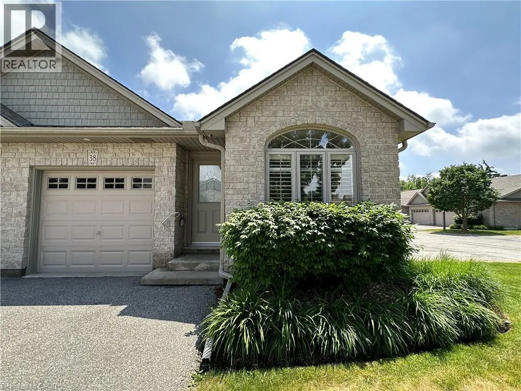 510 QUEENSWAY Street W Unit# 38 #38