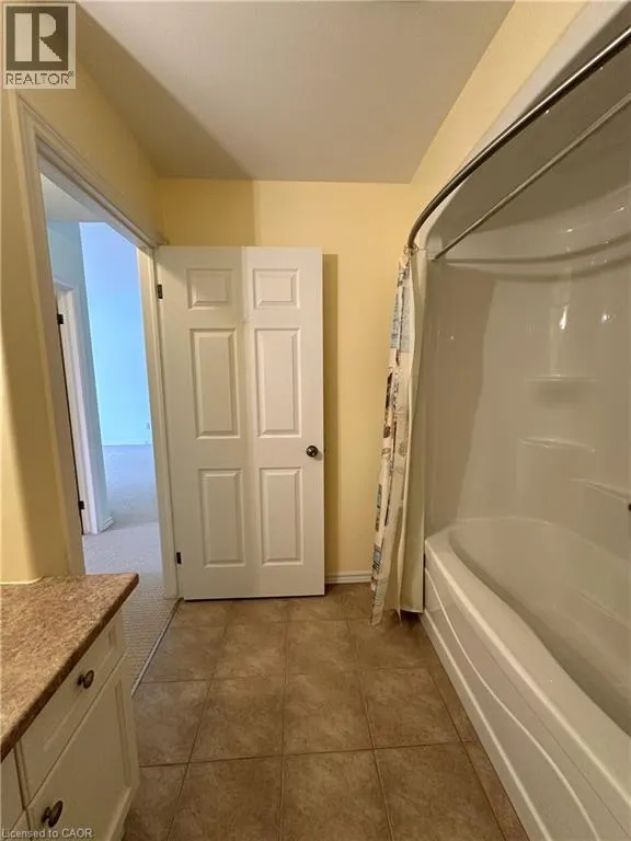 510 QUEENSWAY Street W Unit# 38 #38