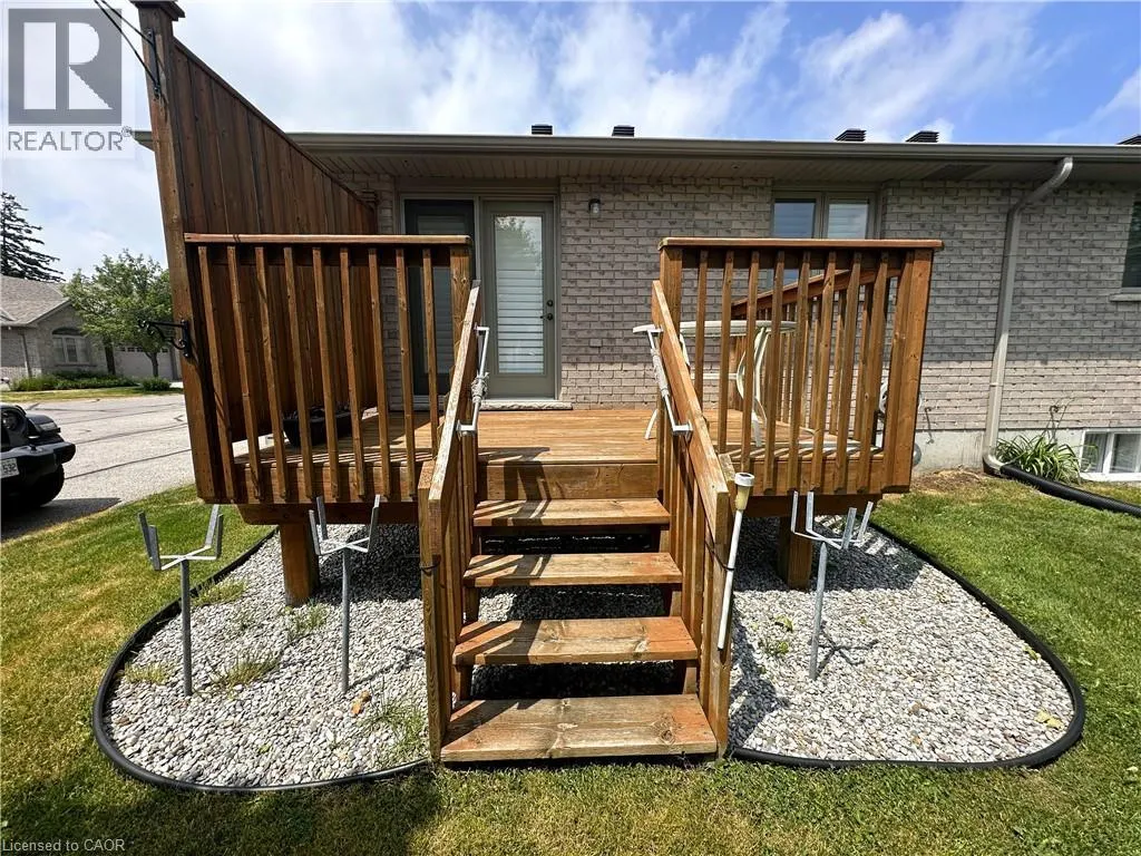 510 QUEENSWAY Street W Unit# 38 #38