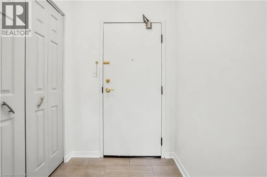 23 MAIN Street Unit# 404 #404
